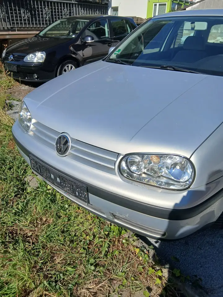 Volkswagen Golf, foto 1