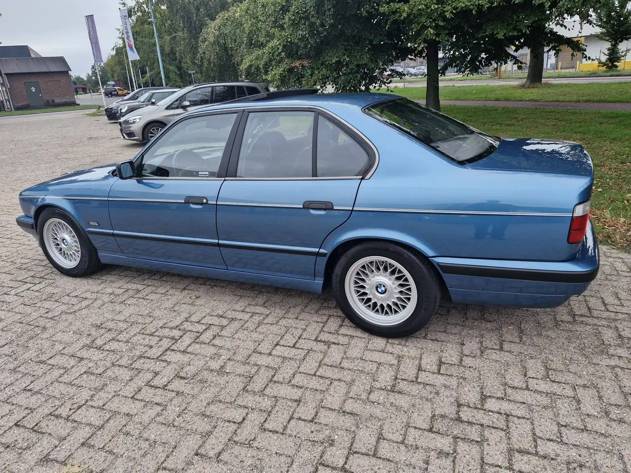 BMW 520 520i, foto 2