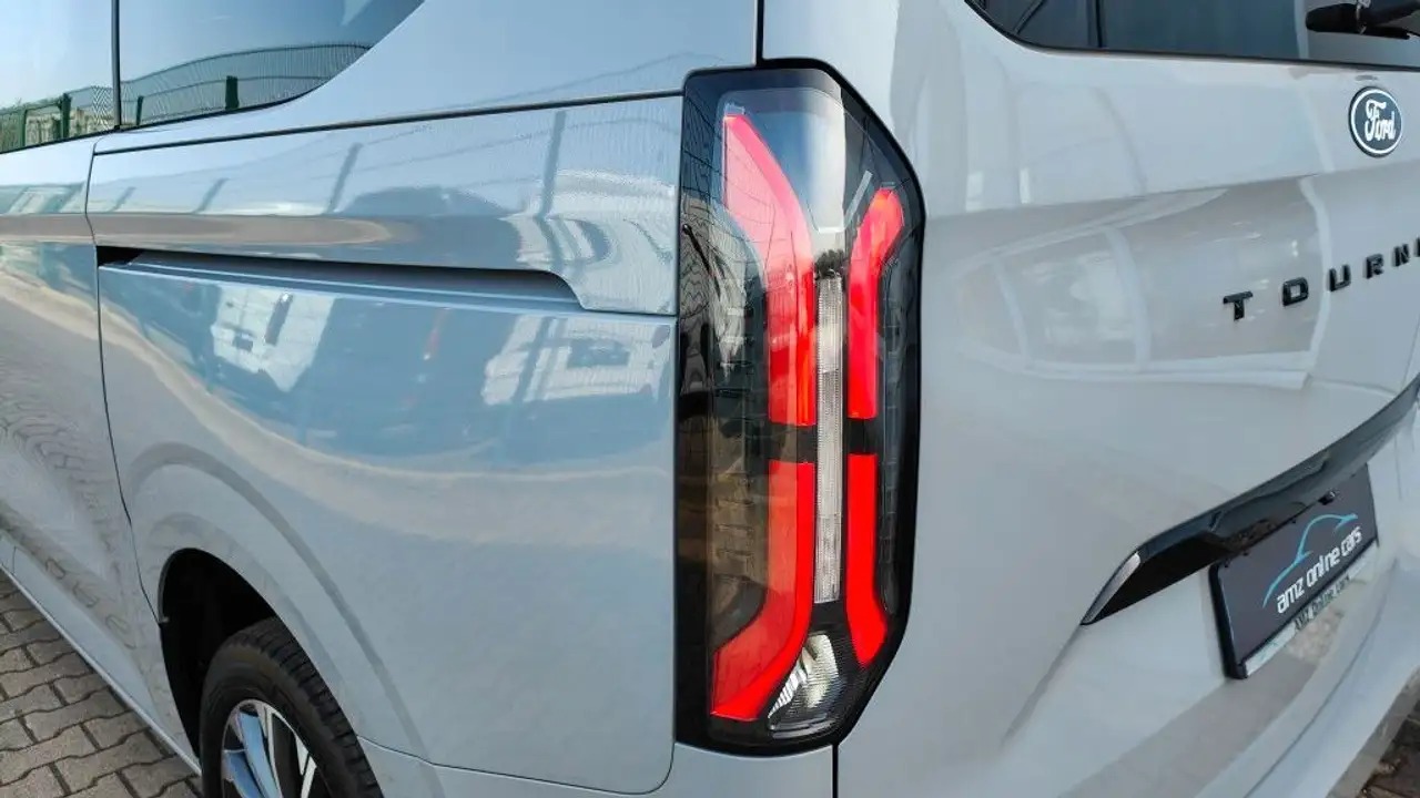 Ford Tourneo Custom 2026 — фото 7