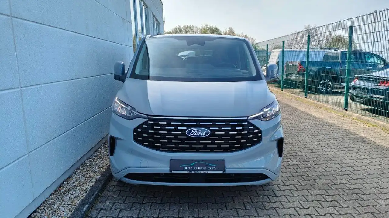 Ford Tourneo Custom 2026