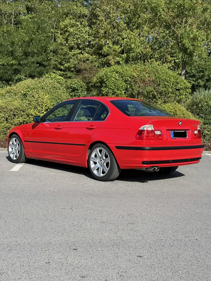 BMW 330i, foto 3