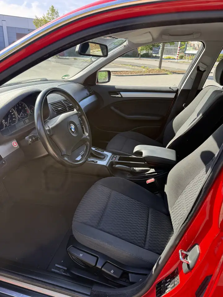 BMW 330i, foto 9