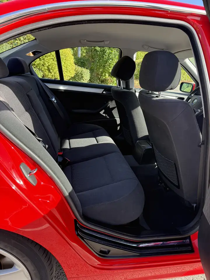 BMW 330i, foto 11