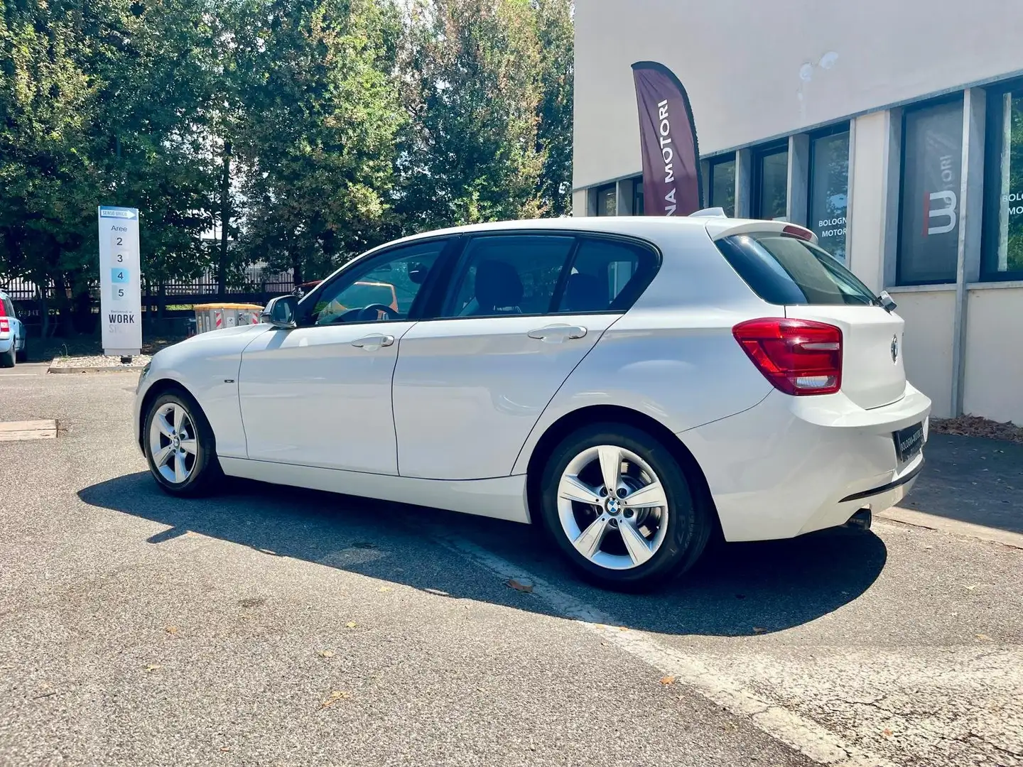 BMW 116 PRIMO PREZZO IN ITALIA - IDEALE PER NEOPATENTATI Bianco - 2