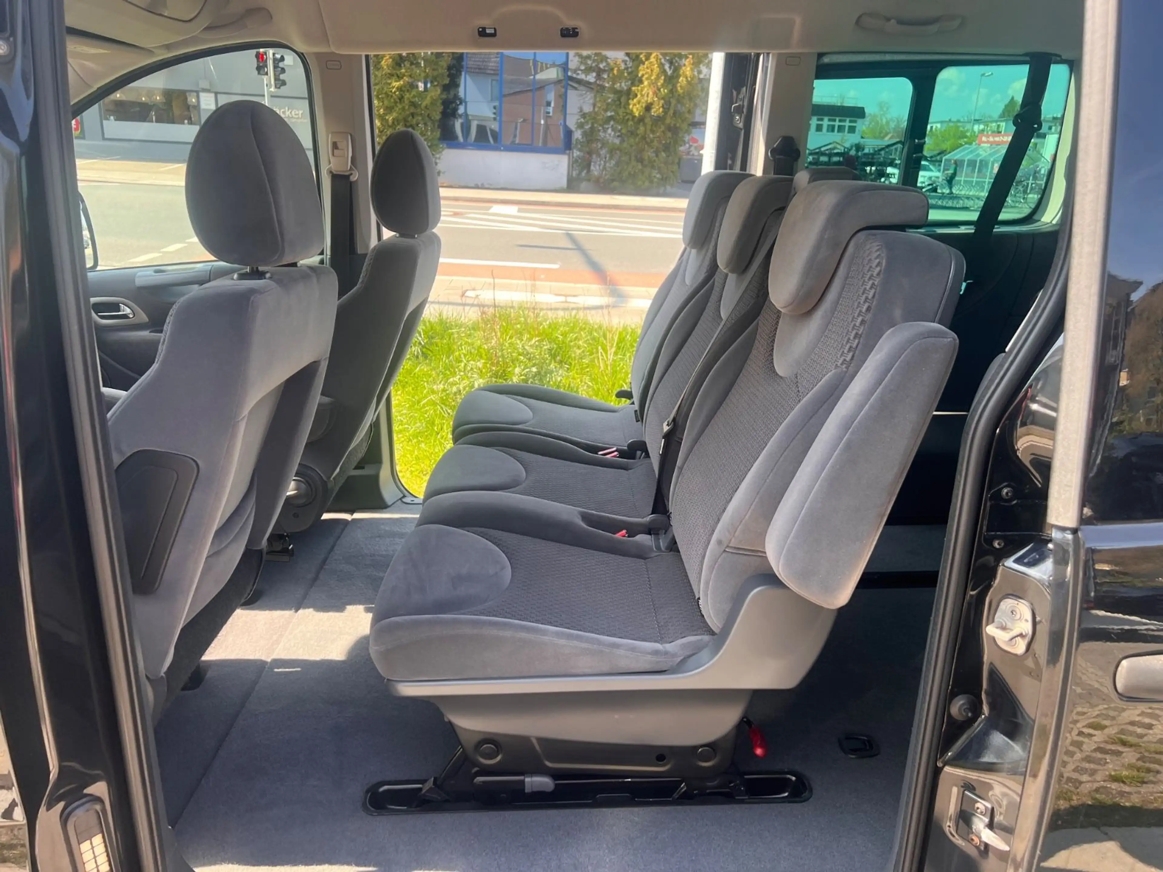 Peugeot Expert L1H1 Allure/Klima/SHZ/ANHK/STHZ — photo 8