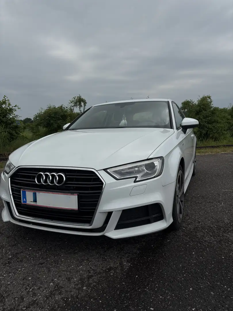 Audi A3 S-Line, Facelift, Alufelgen, Xenon Weiß - 1