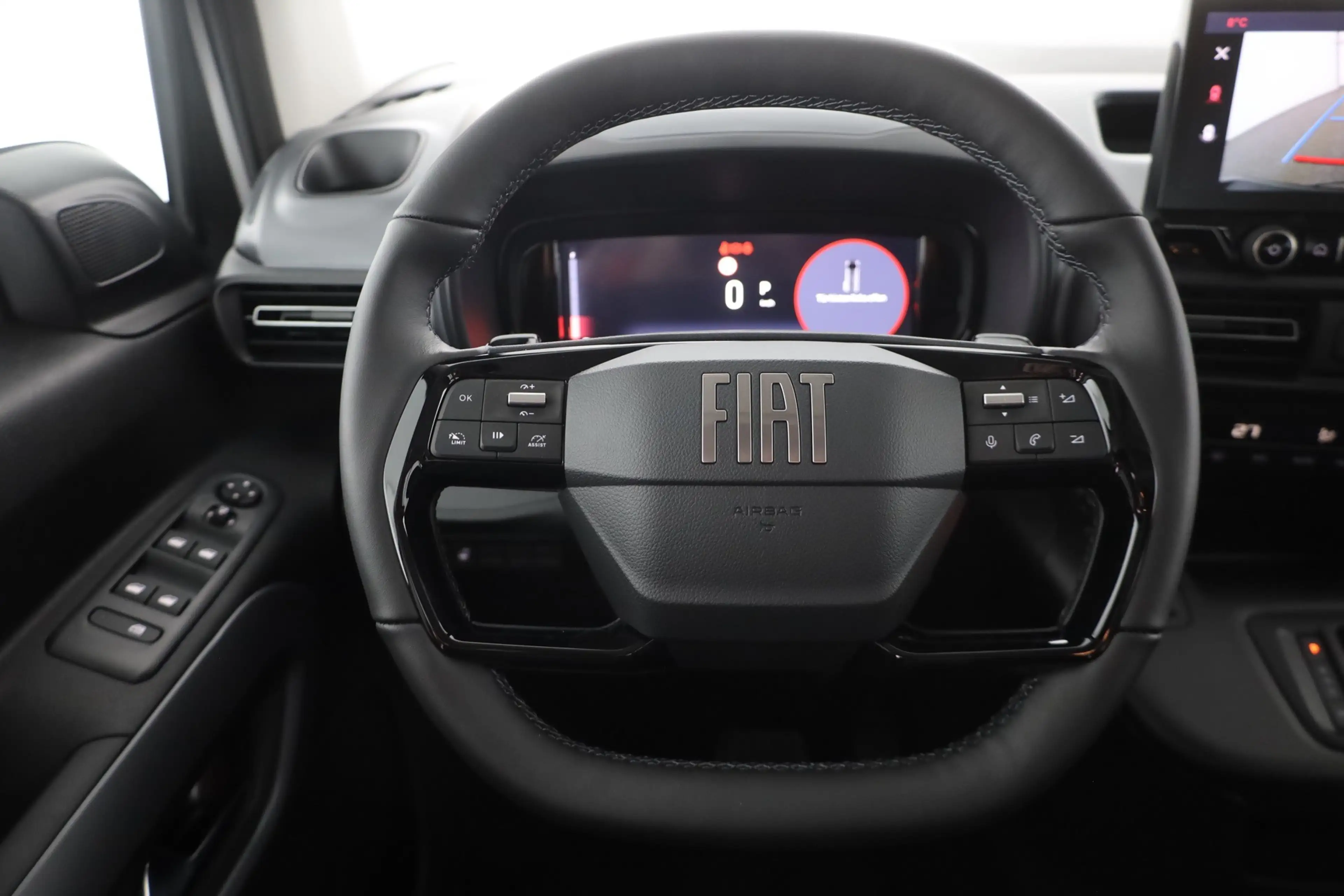Fiat Doblo Maxi 1.5 BlueHDi Aut. LED Navi 7-Sitzer — photo 14