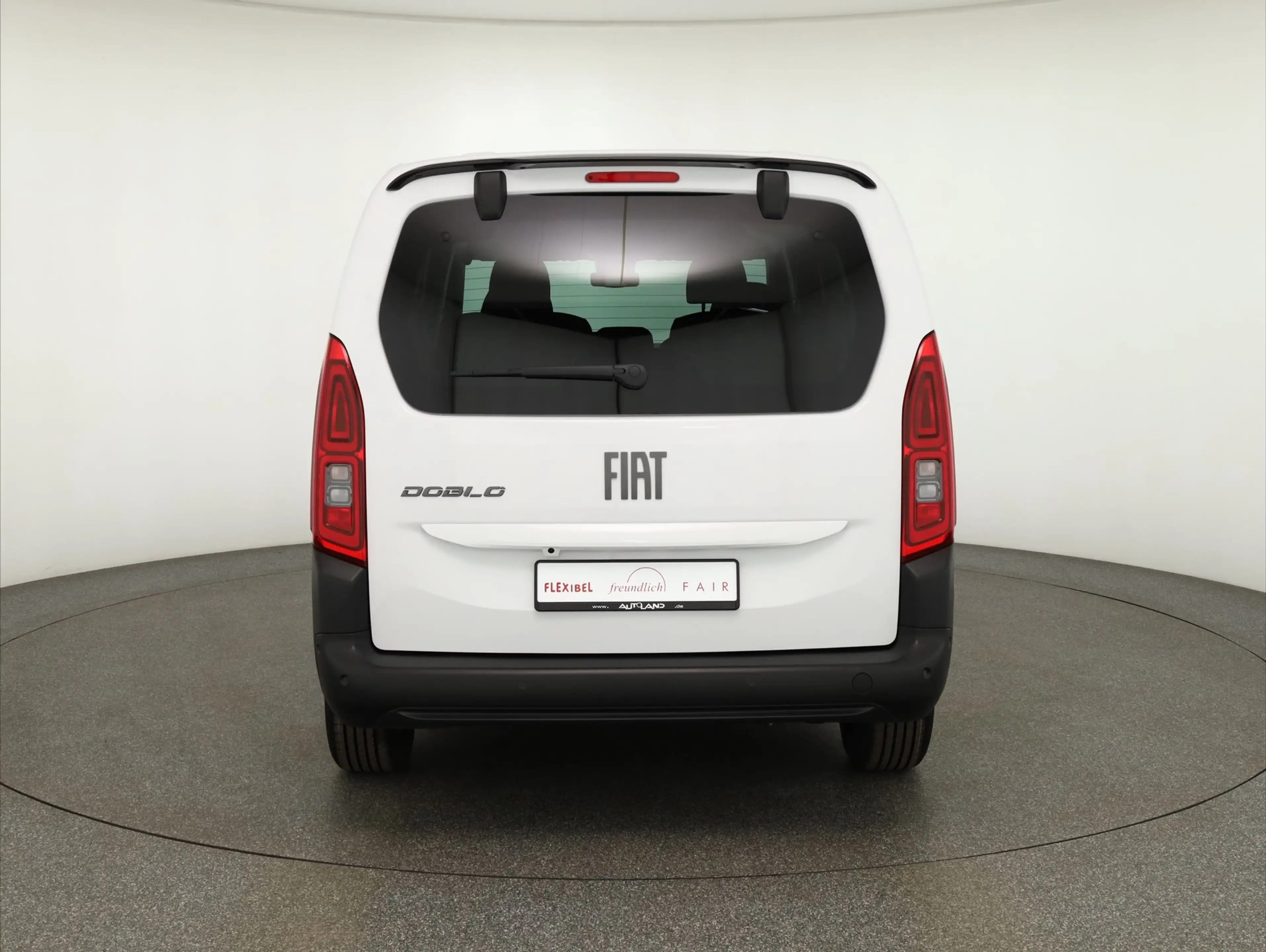 Fiat Doblo Maxi 1.5 BlueHDi Aut. LED Navi 7-Sitzer — photo 4