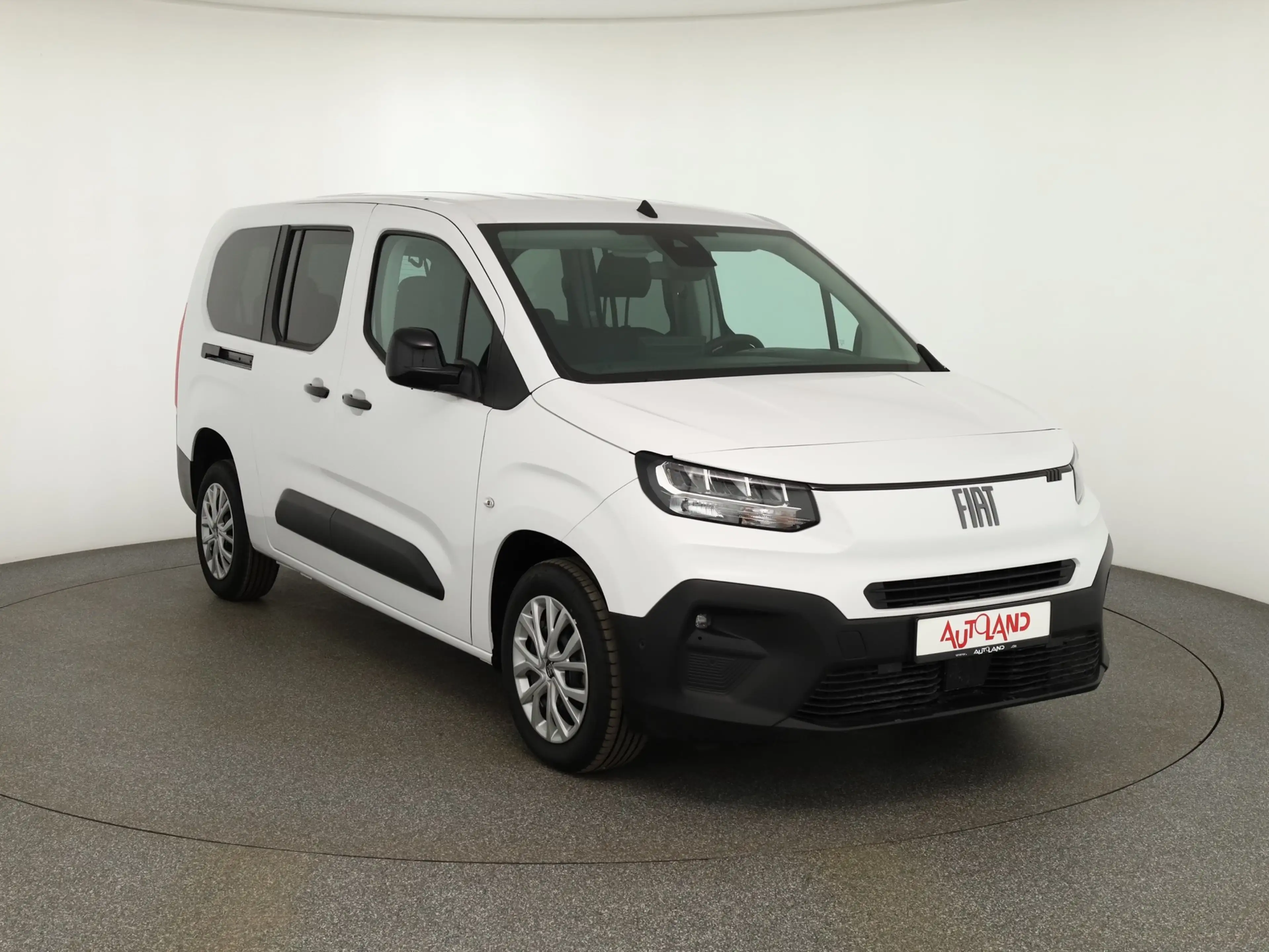 Fiat Doblo Maxi 1.5 BlueHDi Aut. LED Navi 7-Sitzer — photo 7