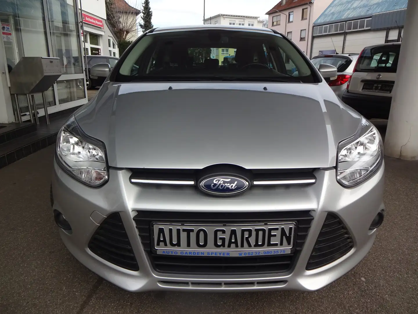 Ford Focus Trend Zilver - 2