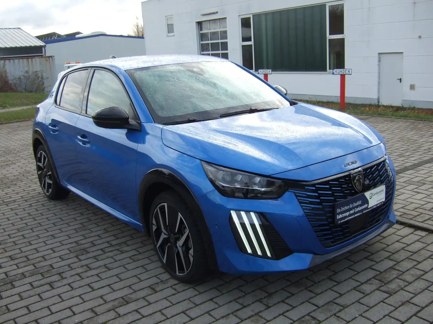 Peugeot 208 Hybrid 136 GT Benzin Automatik Navi RFK Allwetter Blau - 1