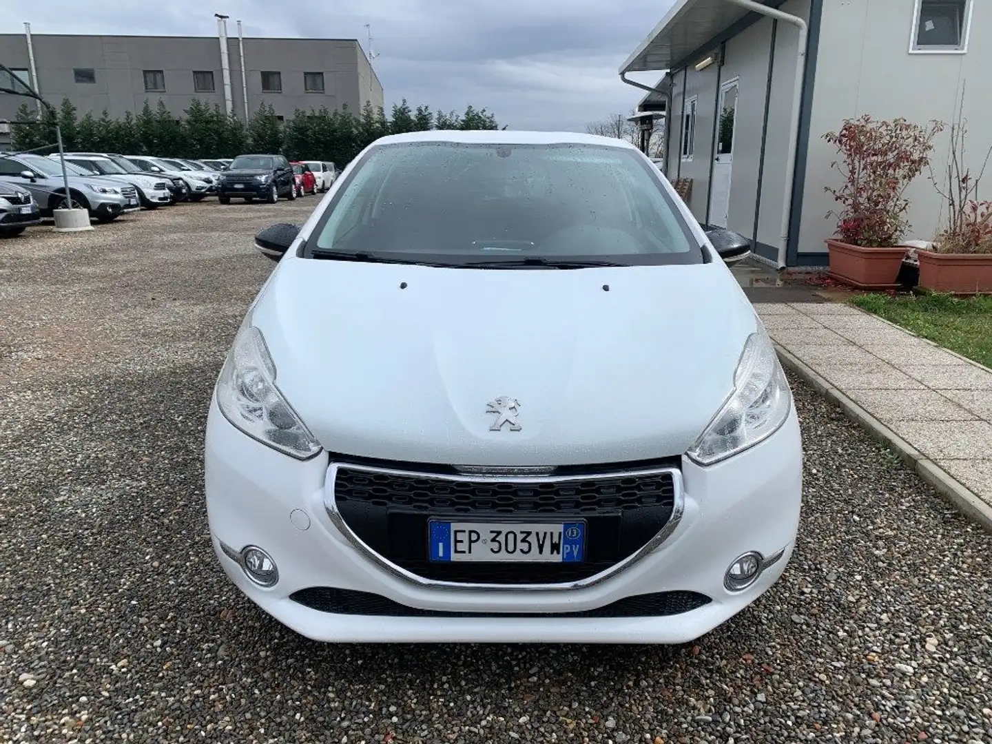 Peugeot 208 1° serie 1.2 VTi 82 CV 3 porte Serie Speciale S Bianco - 2
