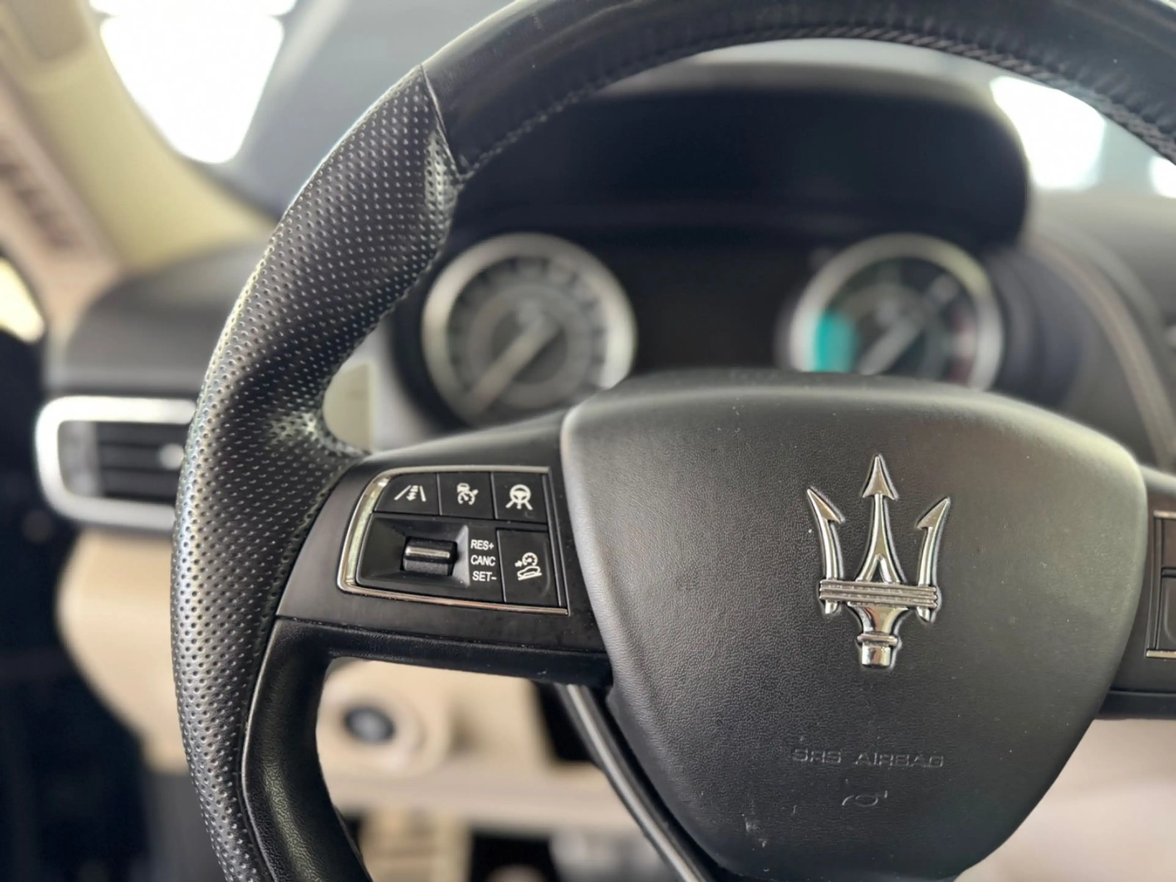 Maserati Levante Diesel *Fahrassistenz*Bi-Xenon*Sport* — photo 13