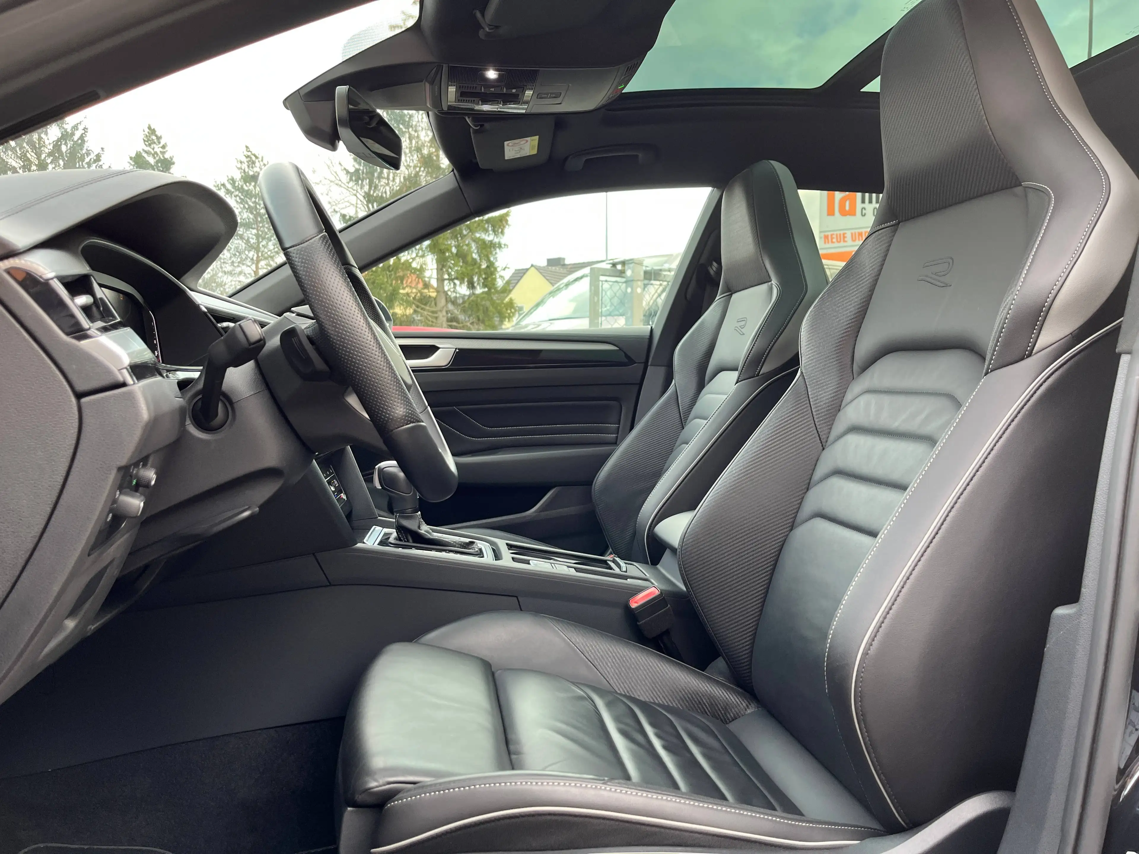 Volkswagen Arteon R-Line - Kamera - 4x Sitzheizung - Panoramadach - Matrix-LED — photo 12