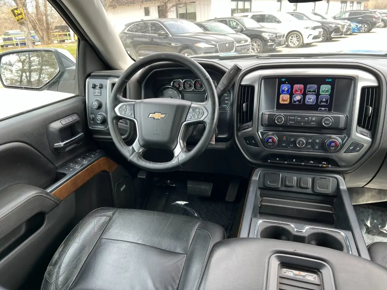 Chevrolet Silverado 1500 снимка Chevrolet Silverado 1500