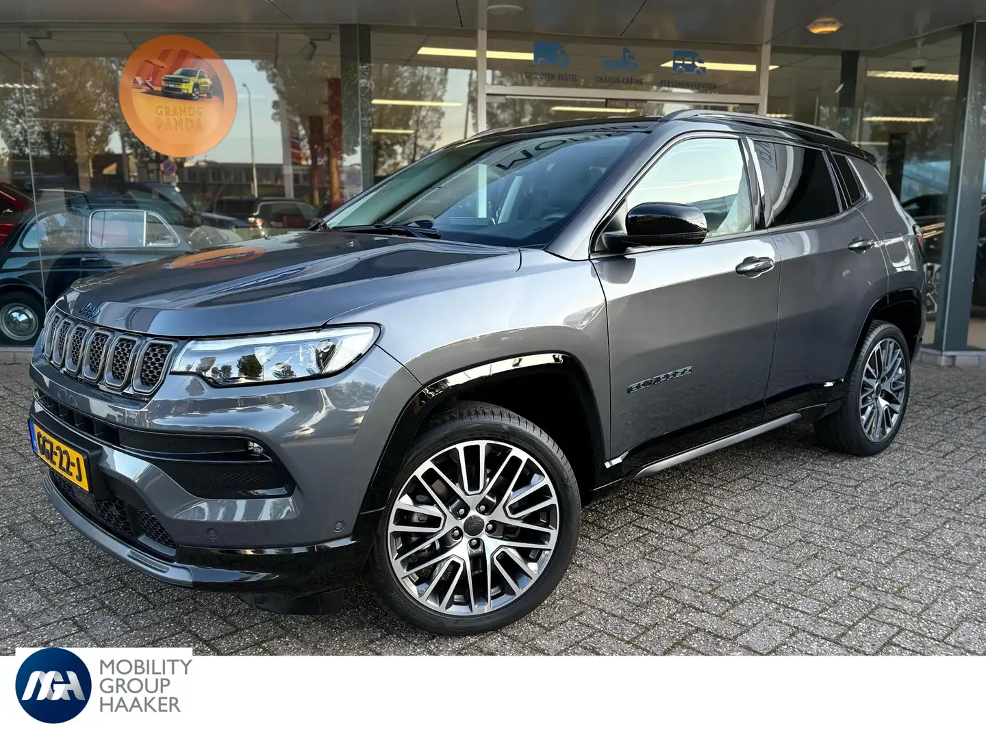 Jeep Compass 4xe 240 Plug-in Hybrid Electric Summit | Leer | Ca Grijs - 1