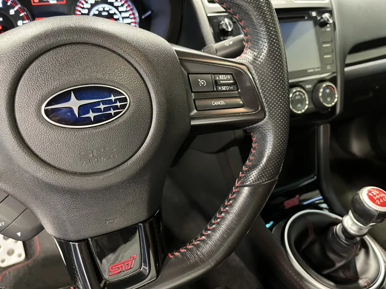 Subaru WRX снимка Subaru WRX