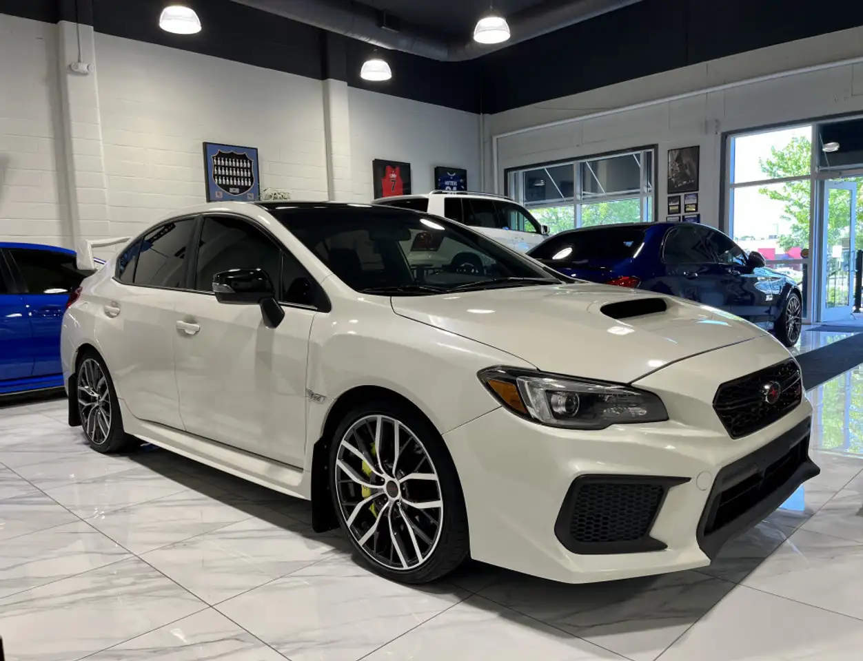 Subaru WRX снимка Subaru WRX