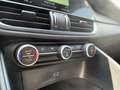 Alfa Romeo Giulia 2.2 JTDm-NAVI-EURO6-FULL KEYLESS-CAMERA-CRUISE Zwart - thumbnail 22