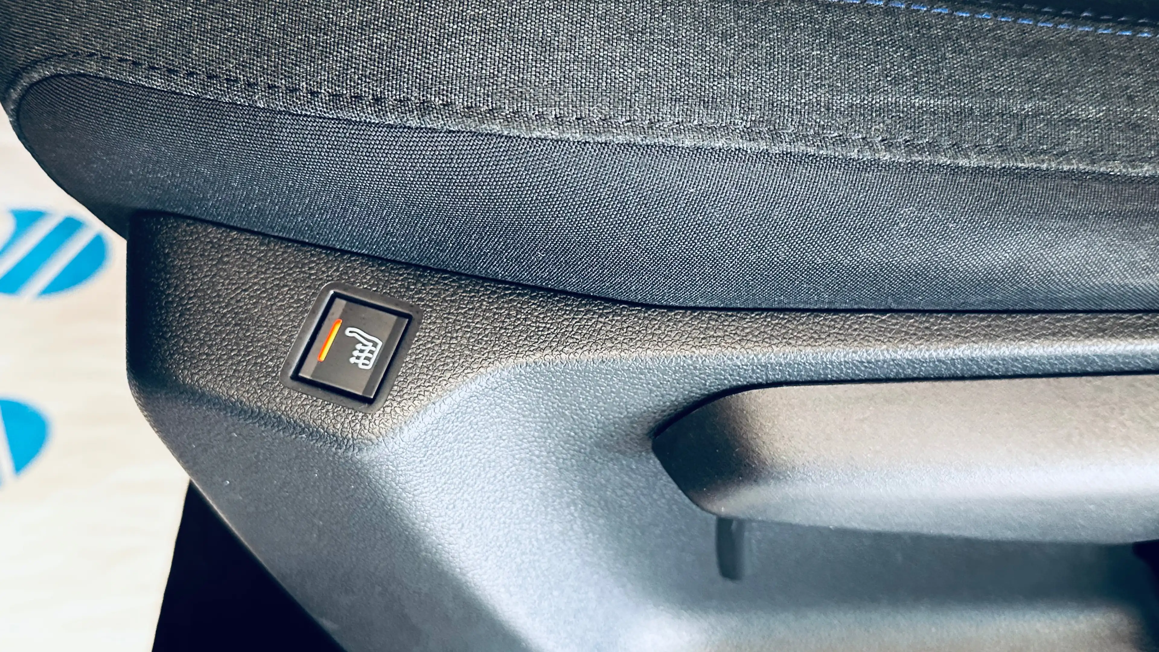 Peugeot Rifter 1.2 Performance PDC NAVI BLUETOOTH ISOFIX LIM CRUISE CLIM BIZONE — photo 14