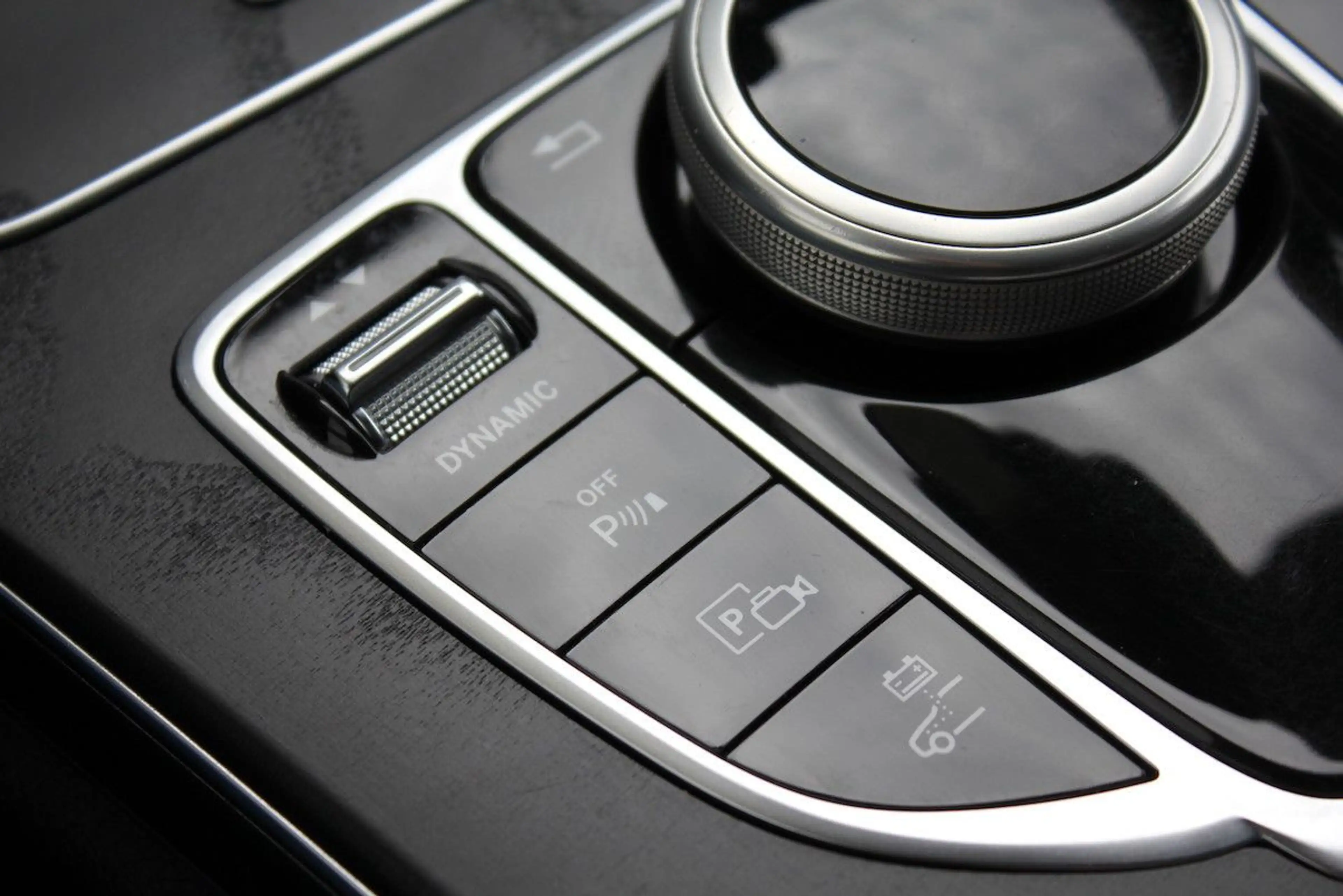 Mercedes-Benz C 300 de T Avantgarde Distronic 23P Totwinkel — photo 12