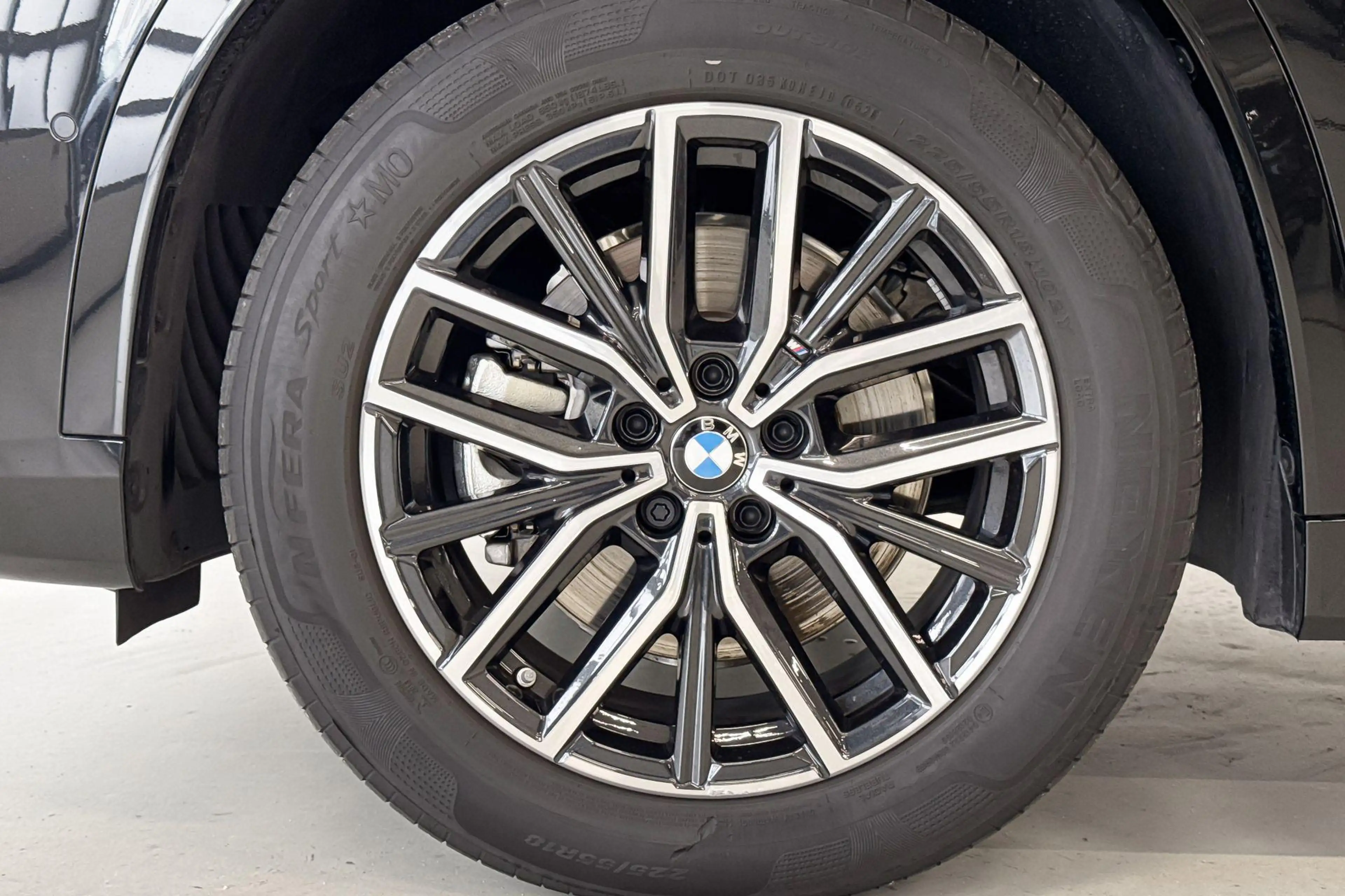 BMW iX1 xDrive30 67 kWh - Verwacht: november 2026 — photo 4