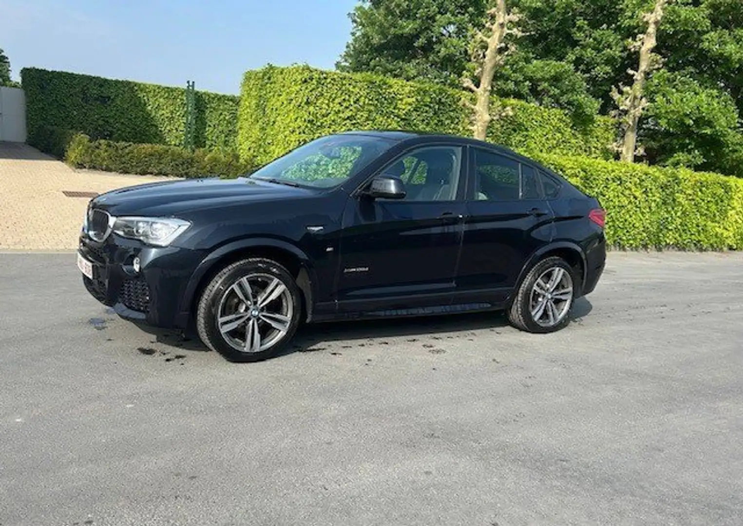 BMW X4 X4 xDrive20d Aut. Advantage Zwart - 1