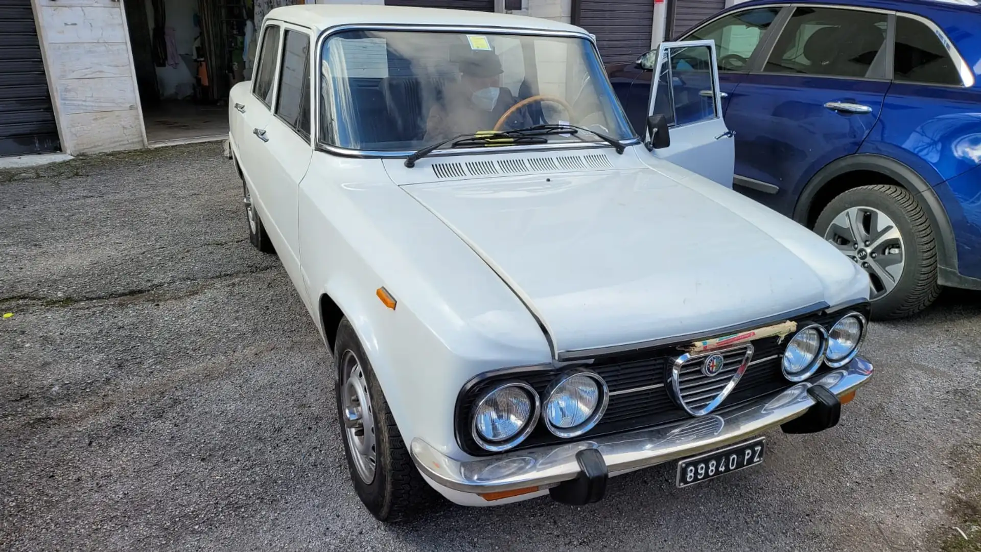 Alfa Romeo 1750 Giulia Nuova Super 1300 Weiß - 1