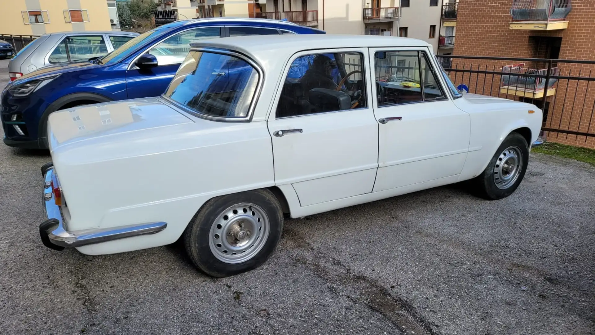 Alfa Romeo 1750 Giulia Nuova Super 1300 Weiß - 2