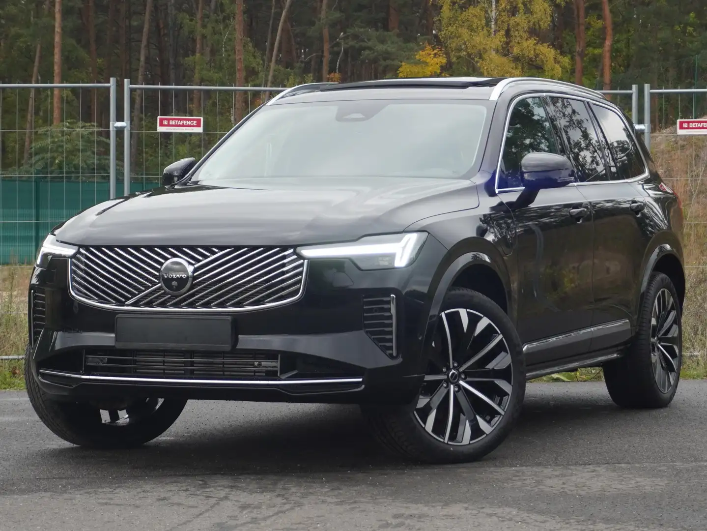 Volvo XC90 T8 Plus Bright Hybrid AWD Pano/360°/TWA/ACC/H&K Schwarz - 1