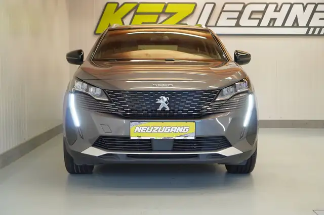 Peugeot 5008 view 9