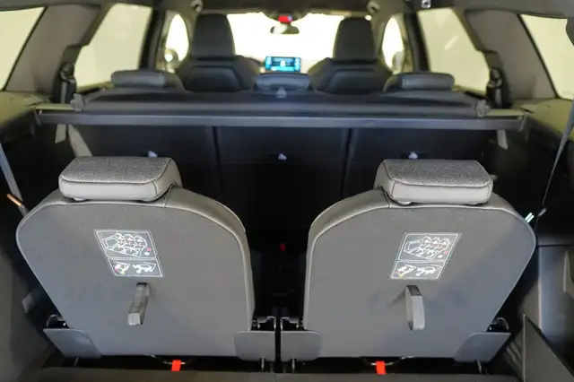 Peugeot 5008 view 22