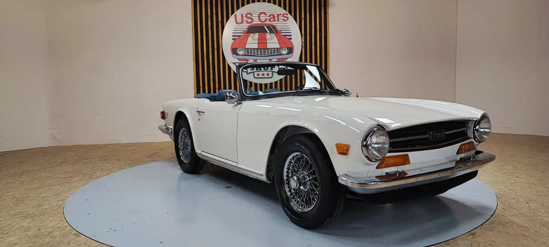 Triumph TR6 Blanc - 1