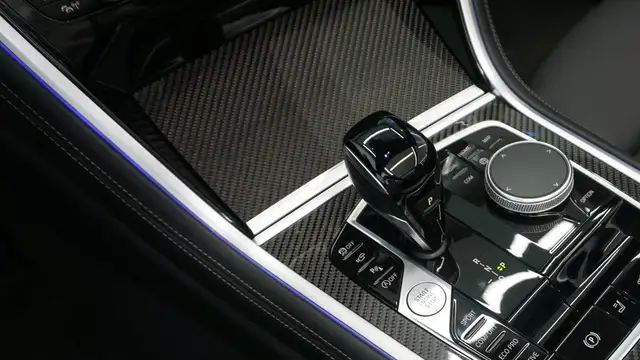 BMW M850 i xDrive Ansicht 9