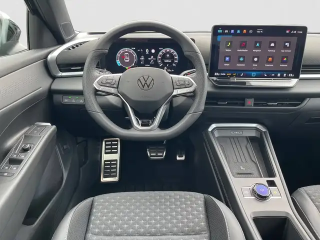 Volkswagen T-Roc view 10
