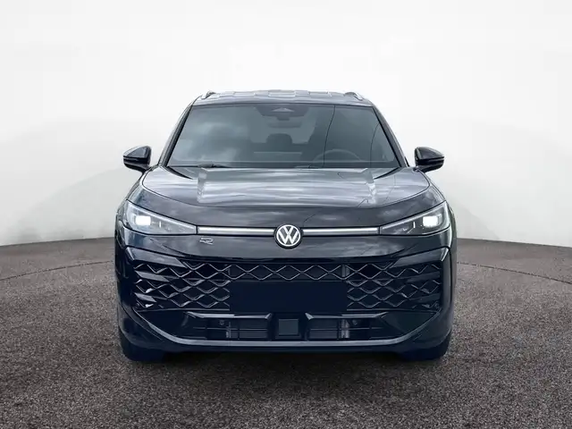 Volkswagen T-Roc view 4