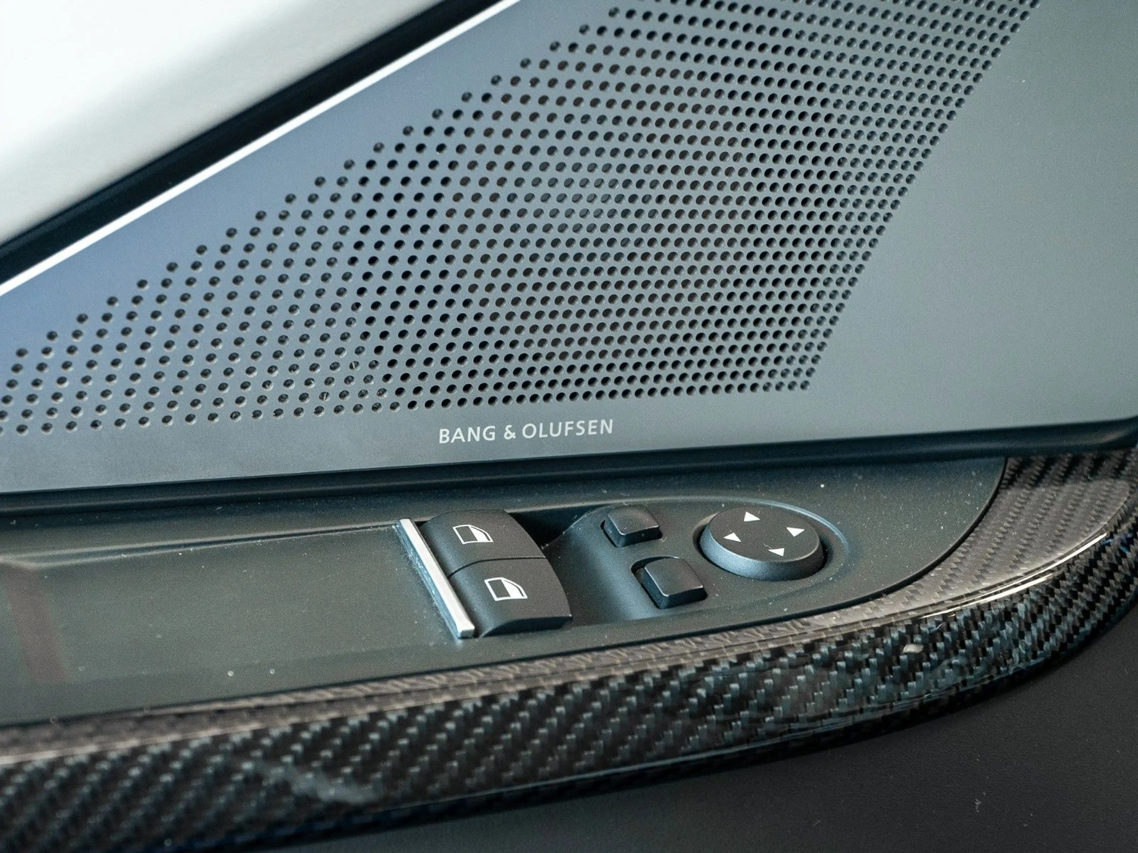 BMW M6 Coupé B&O HUD Soft-Close Carbon Merino — photo 11