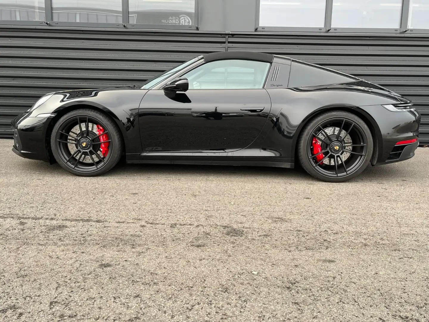 Porsche 992 911-992  Targa 4 GTS-INNO-BOSE-CARBON Schwarz - 1