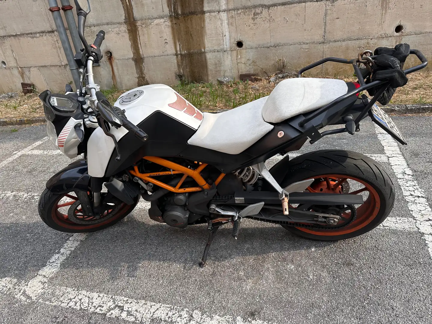 KTM 390 Duke Alb - 1
