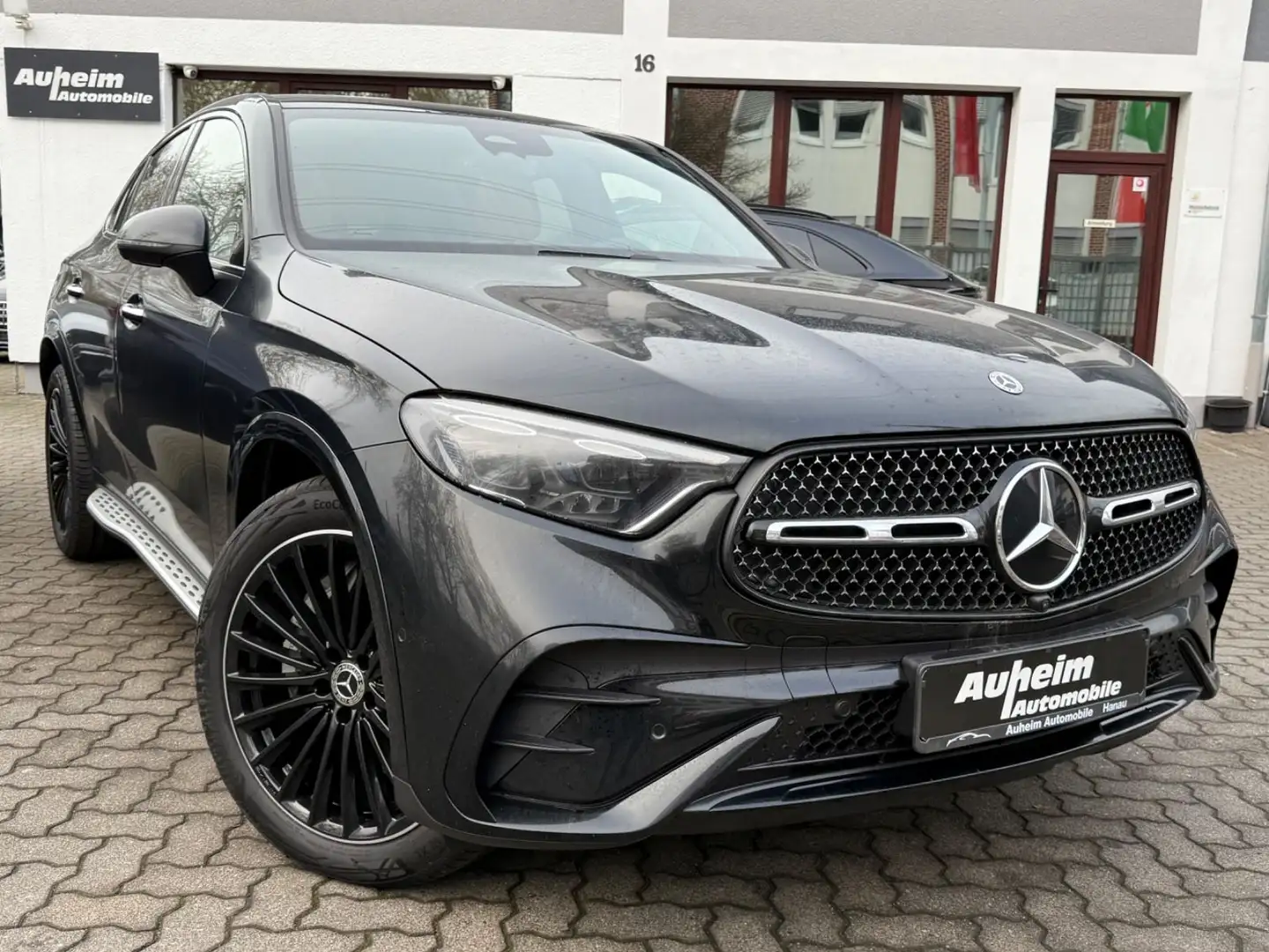 Mercedes-Benz GLC 200 Coupe  4Matic  AMG LINE MY25 HUD Noir - 1