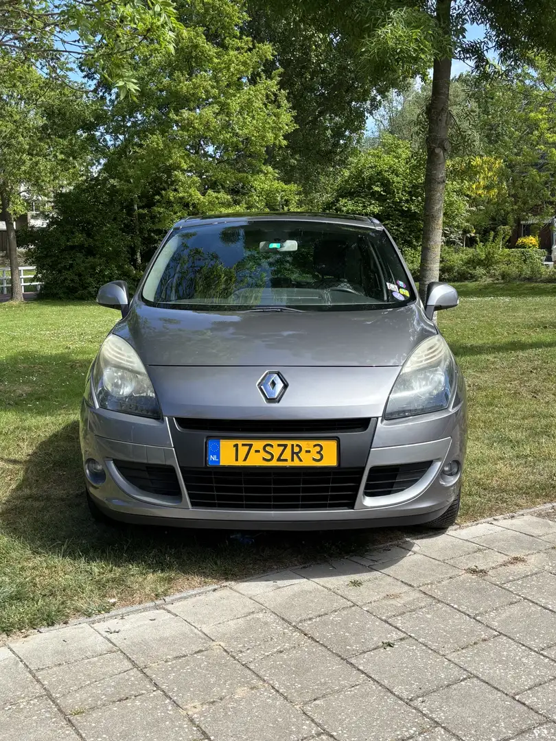 Renault Megane 1.6 Parisienne E85 Grijs - 1