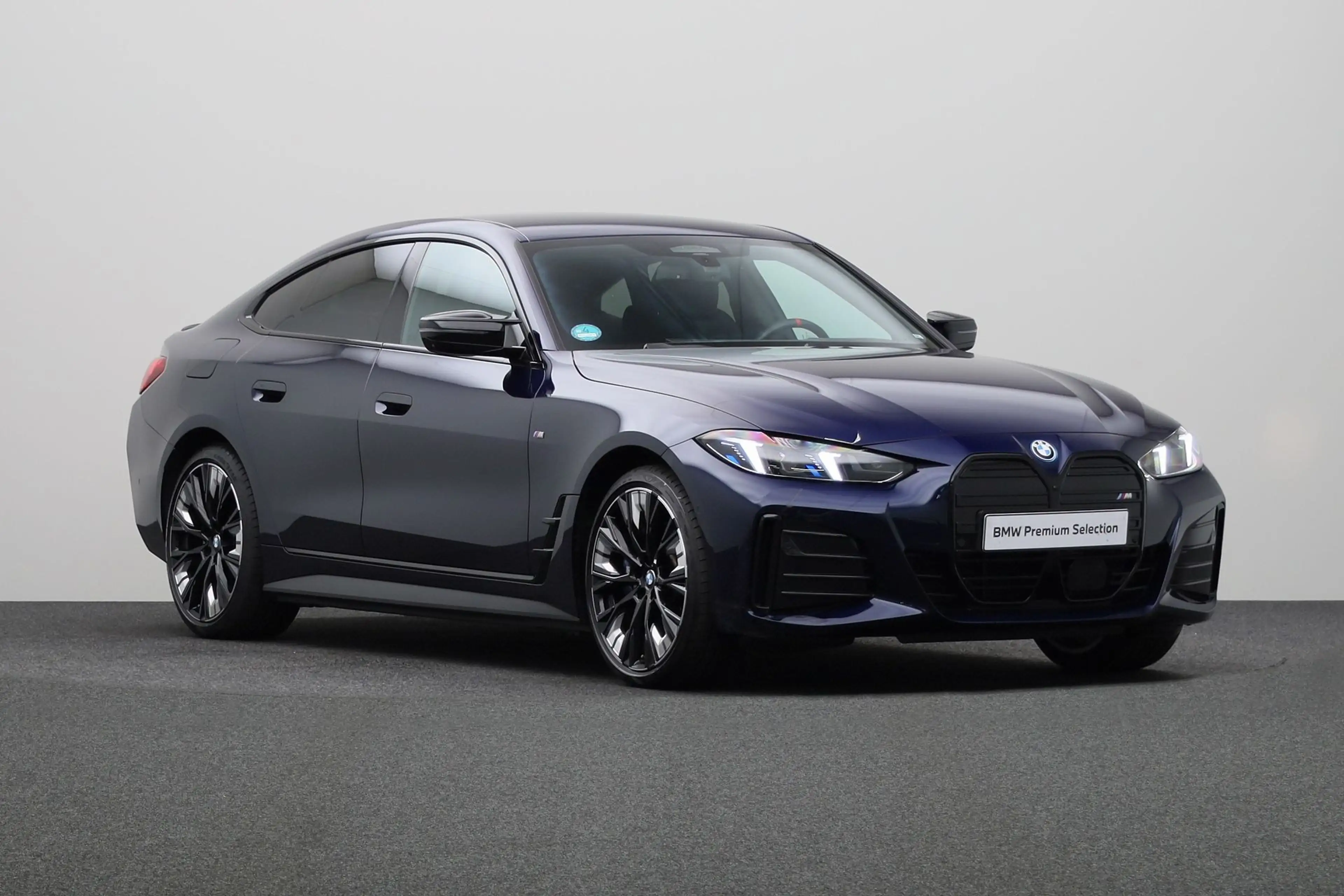 BMW i4 M60 — photo 8