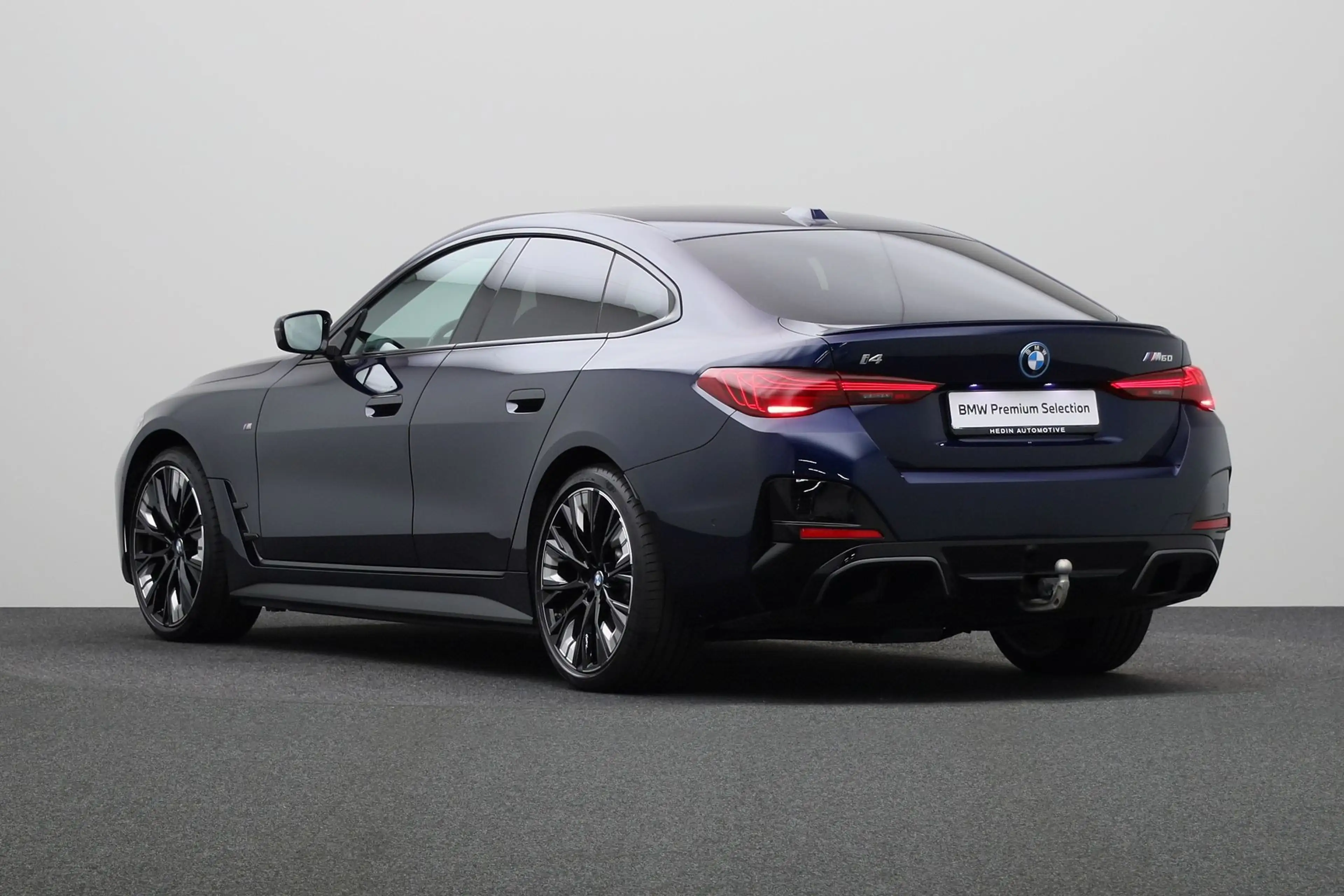 BMW i4 M60 — photo 11