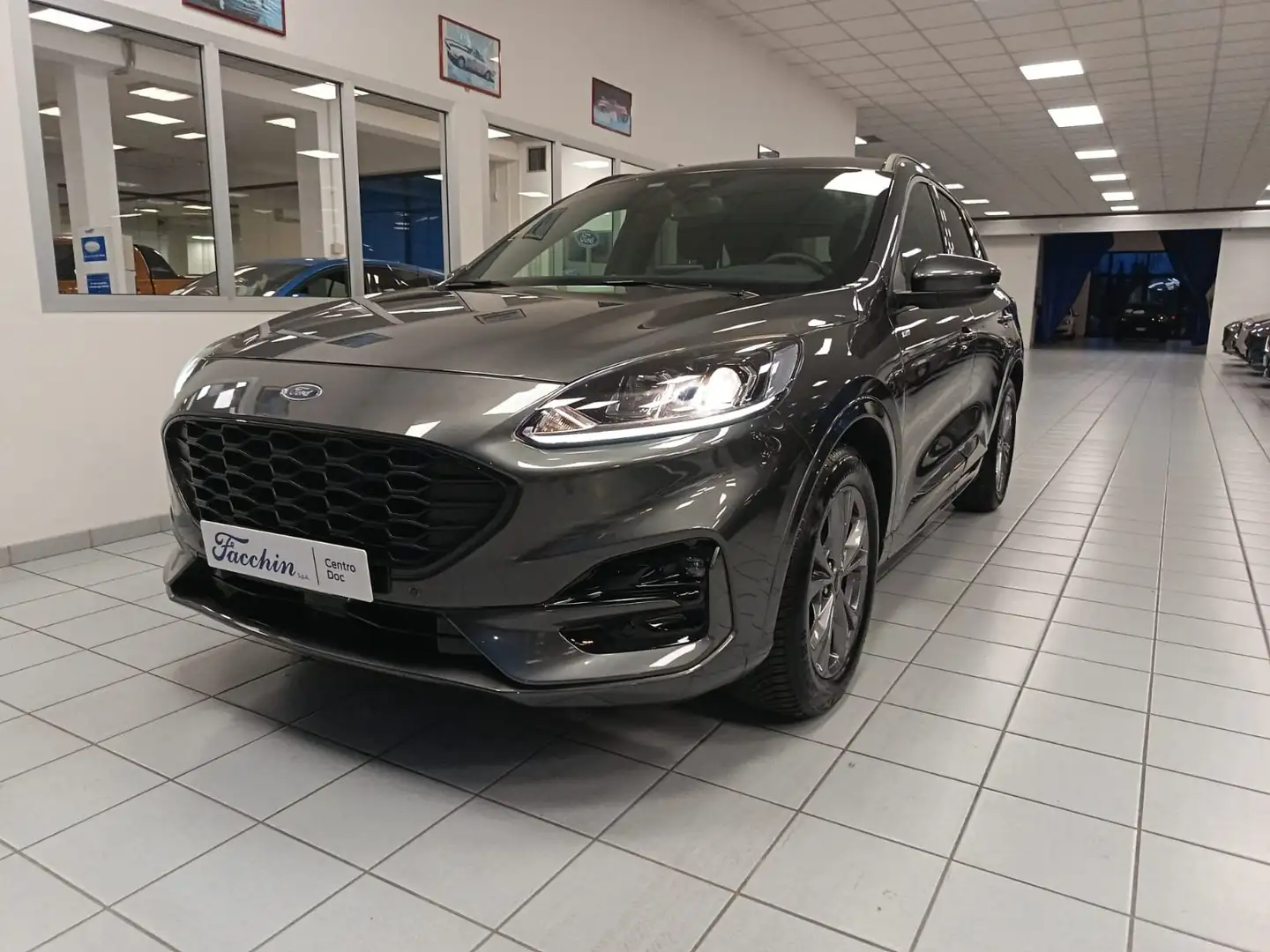 Ford Kuga 2.5 full hybrid ST-Line 2wd 190cv cvt Gris - 1