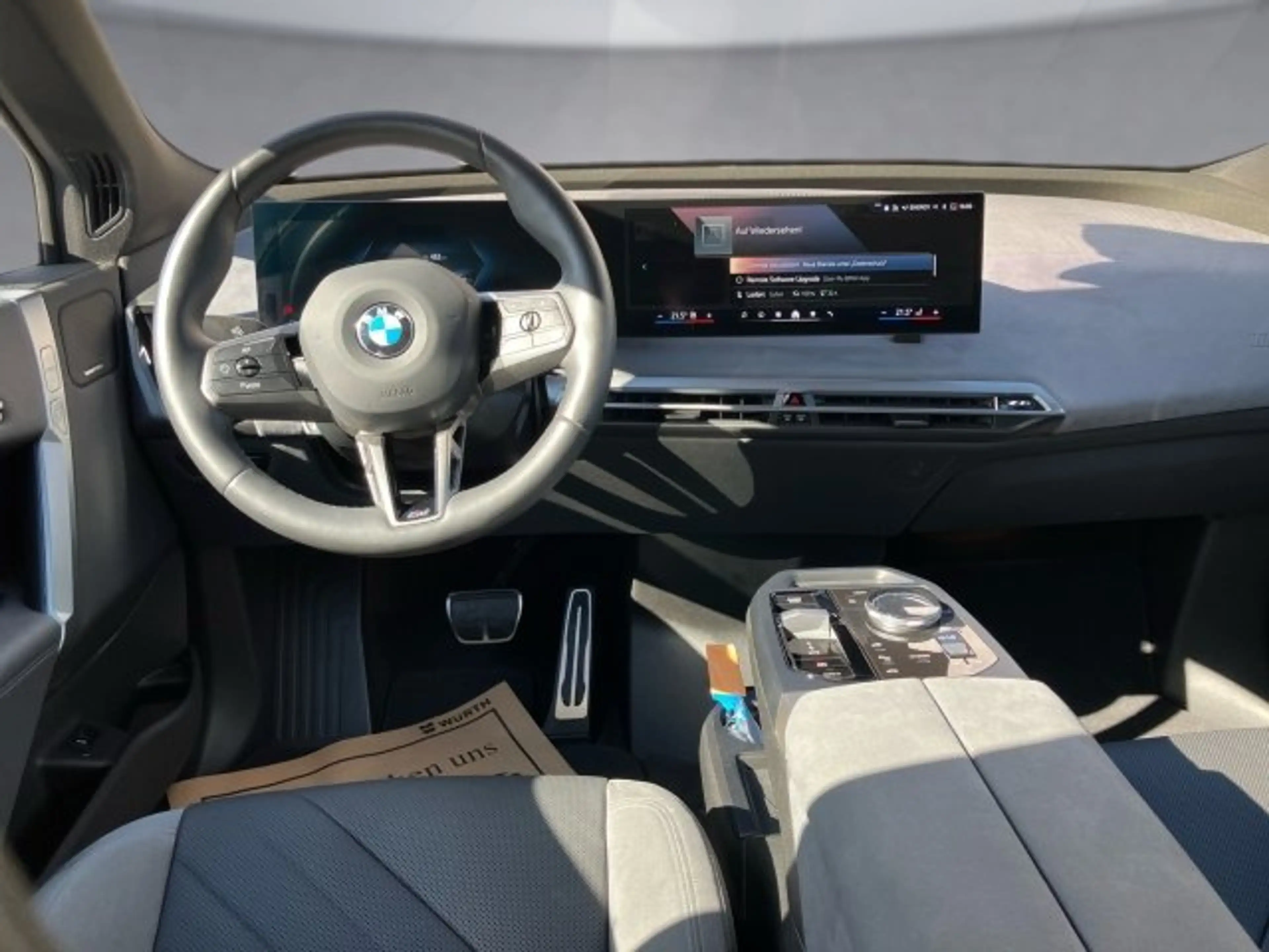 BMW iX xDrive45 — photo 9