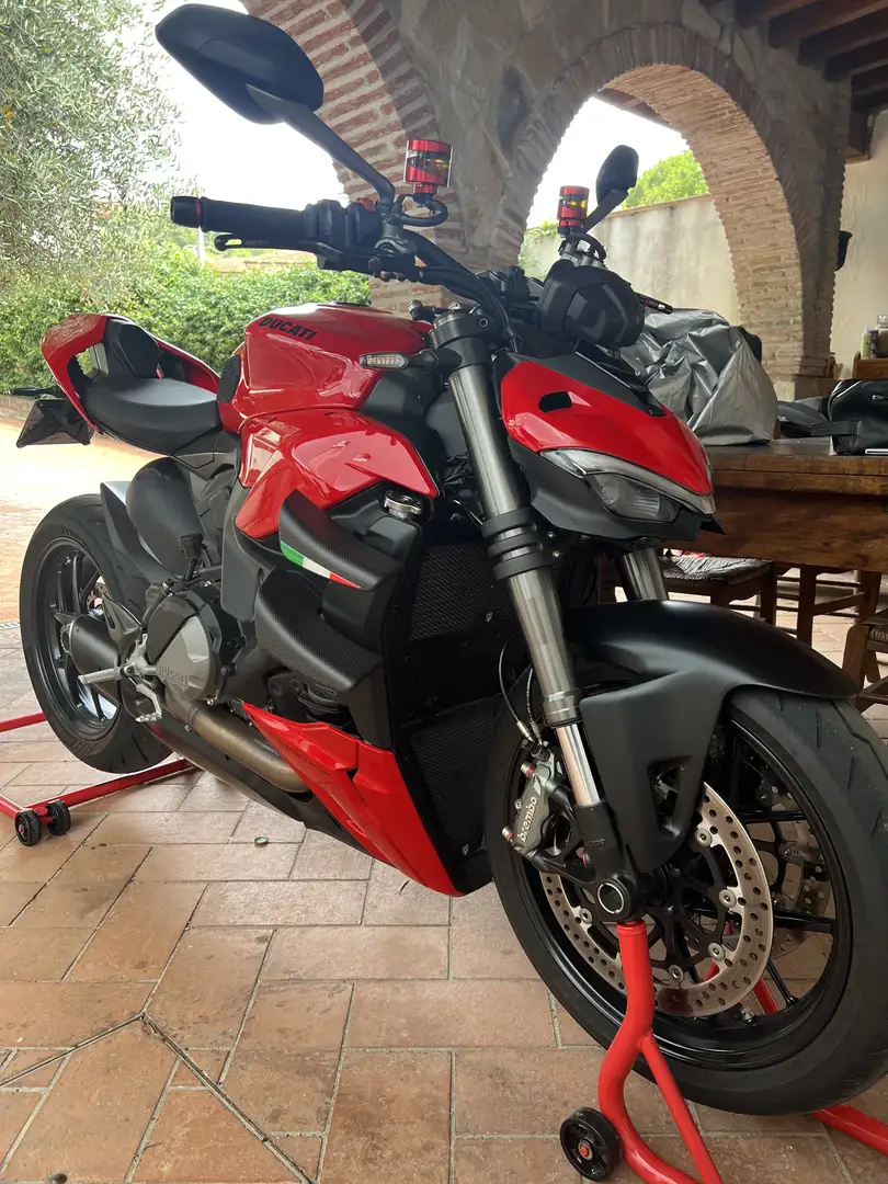 Ducati Streetfighter v2 Rojo - 1