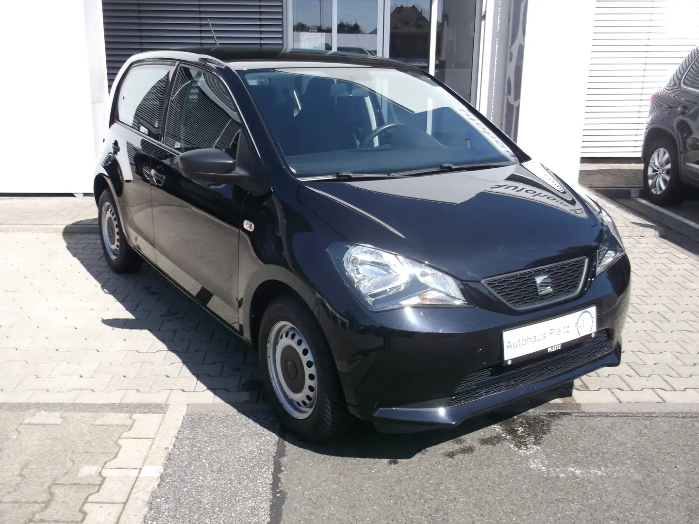 SEAT Mii Reference crna - 2