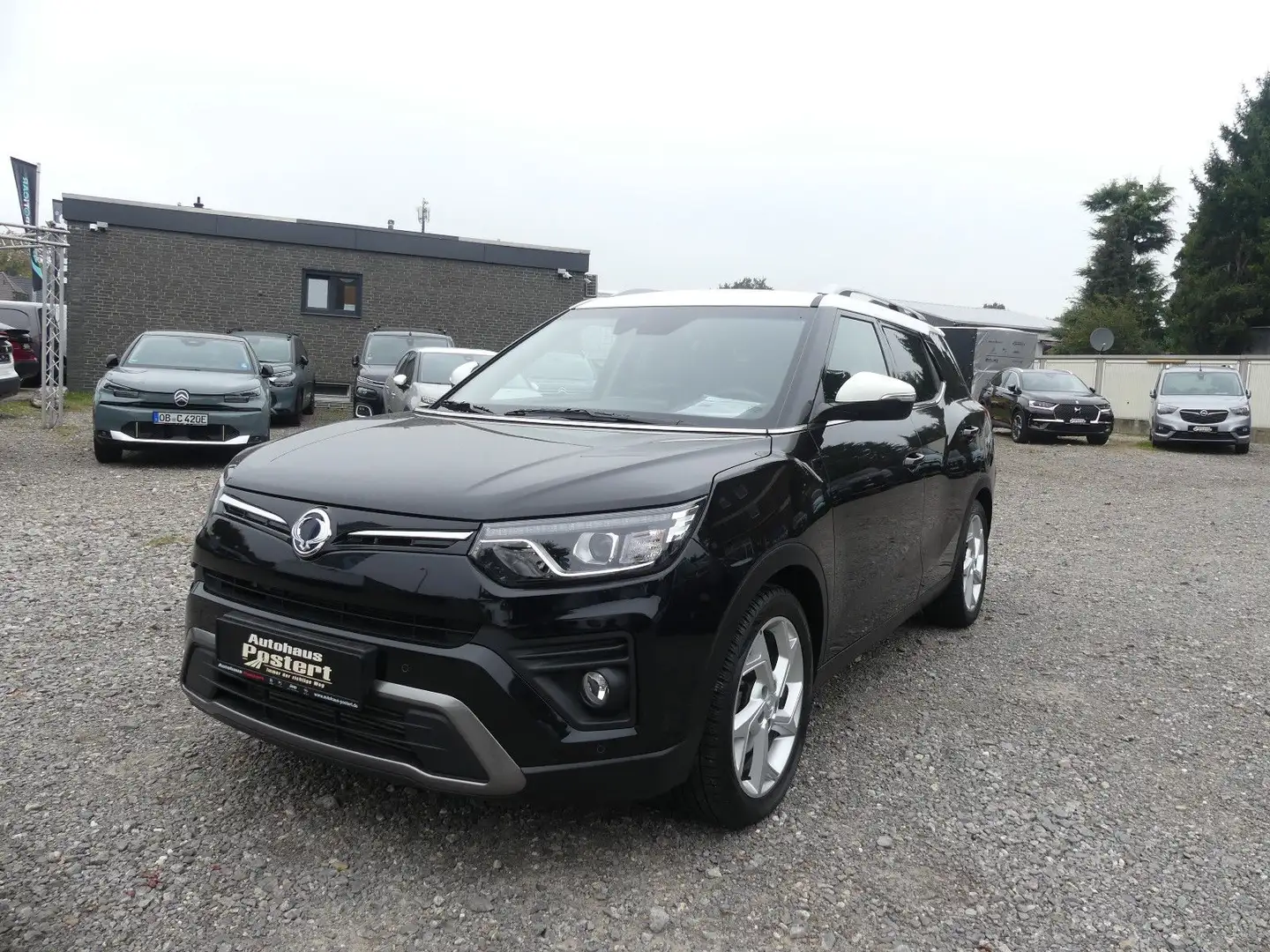 SsangYong Tivoli 1.5 T-GDi Fizz 4x2 Grand Schwarz - 1
