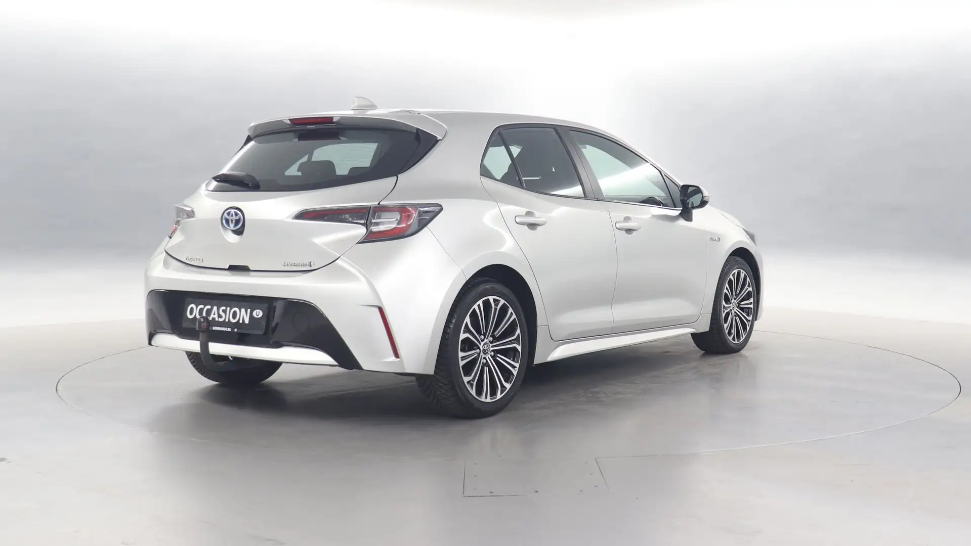 Toyota Corolla 1.8 136pk Hybrid Dynamic / Navigatie / Stoelverwar Gris - 2