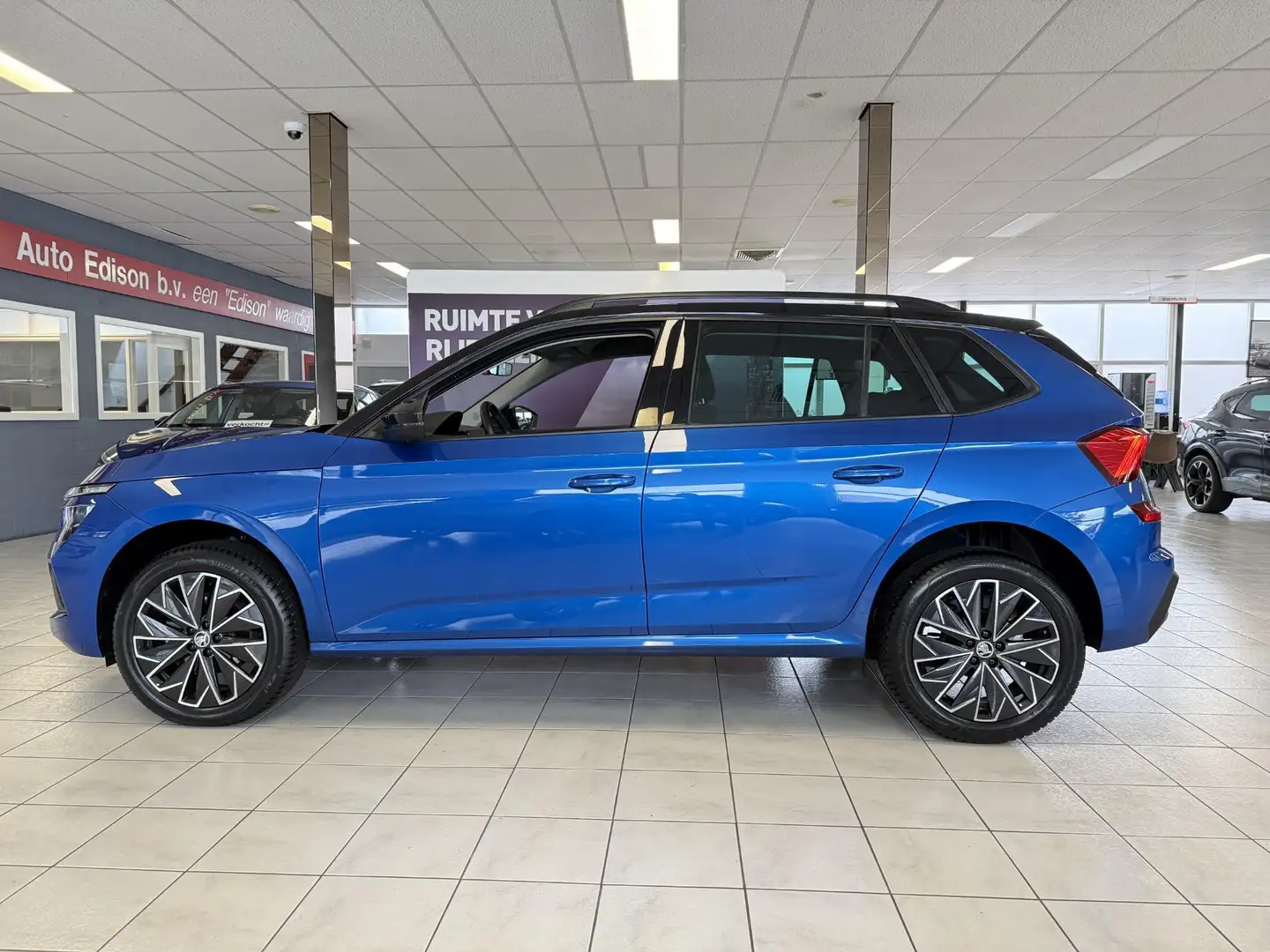 Skoda Kamiq 1.5 TSI DSG 150PK Selection *LM17*CAM*CRUISE*LED* Blauw - 2